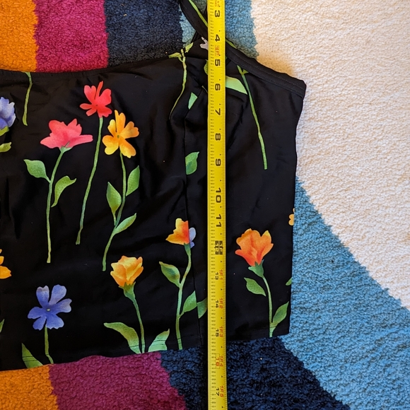 Y2K Cropped Floral Swim Top - Picture 6 of 9